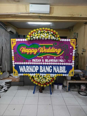 Papan Bunga di Sudimara Timur